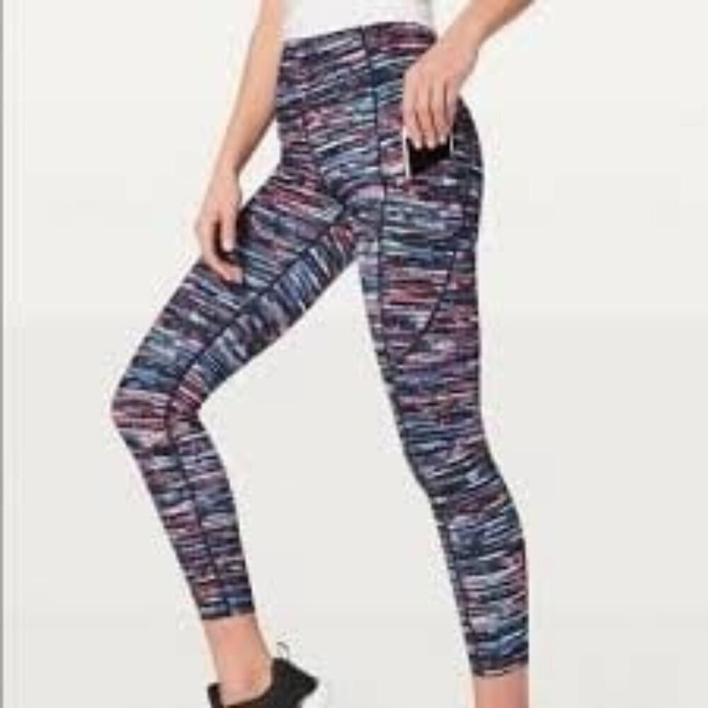 Lululemon Fast Free 7/8 Tight II Nulux Size 4 Hinshu Alpine White Multicolor